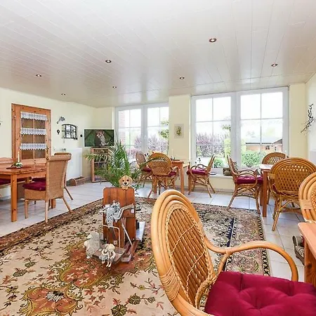 Hohaus 4*
