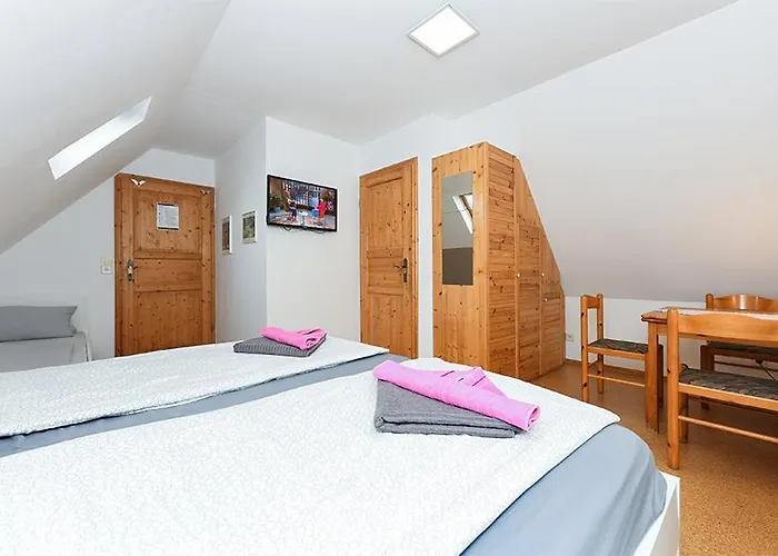 Hohaus 4*